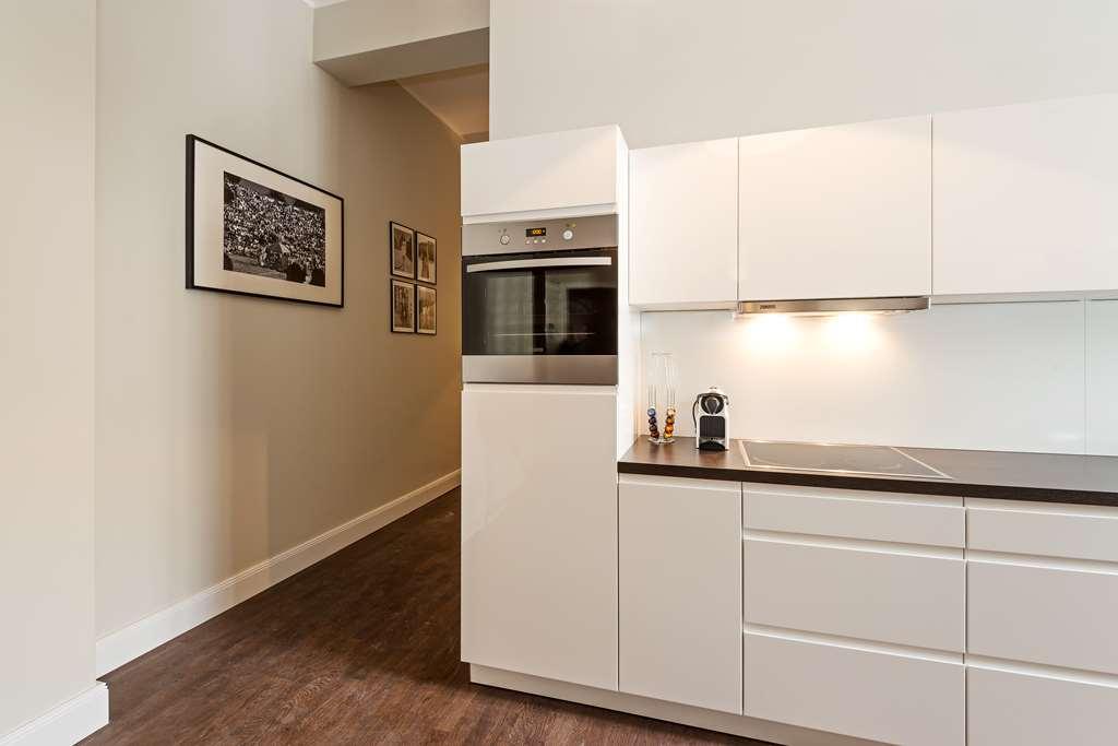 아라벨 디자인 아파트먼츠 베를린 레스토랑 사진 A modern German kitchen