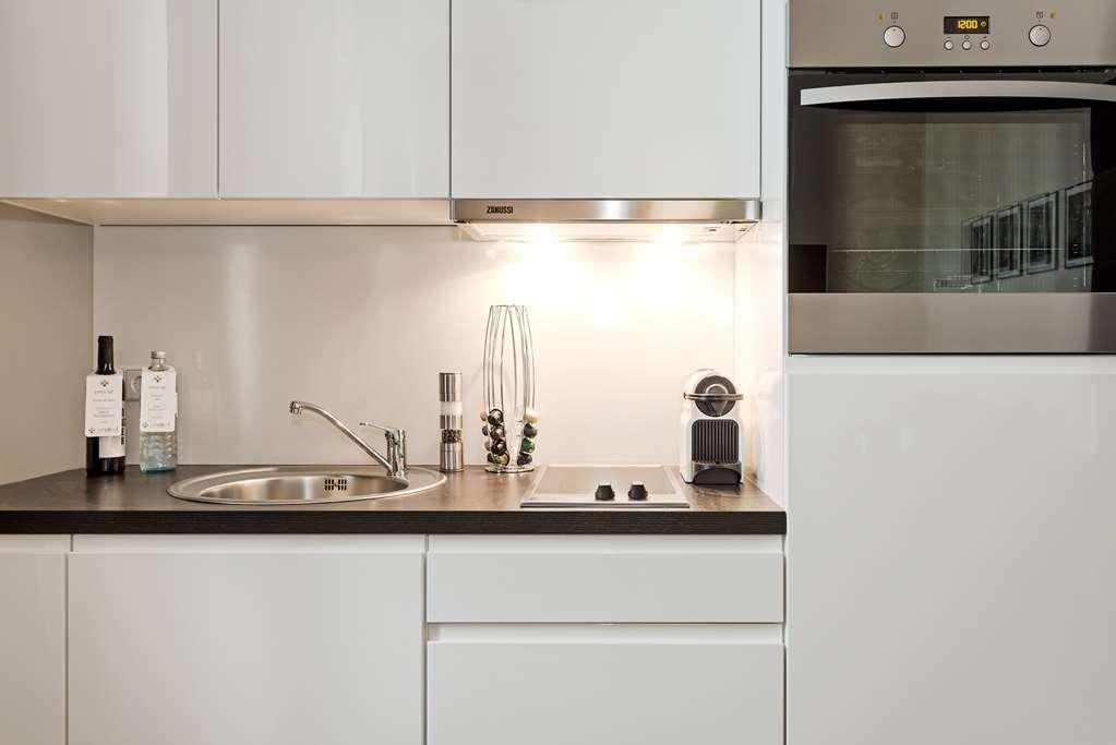아라벨 디자인 아파트먼츠 베를린 레스토랑 사진 A kitchen with a built-in oven